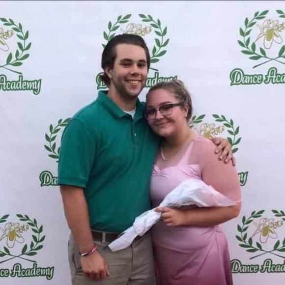 Meet your Posher, Jessica - Picture 1 of 1